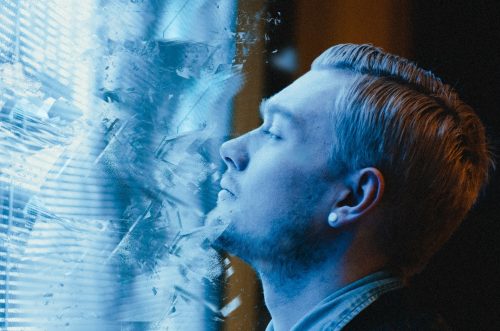 Gaslighting – tactică de manipulare